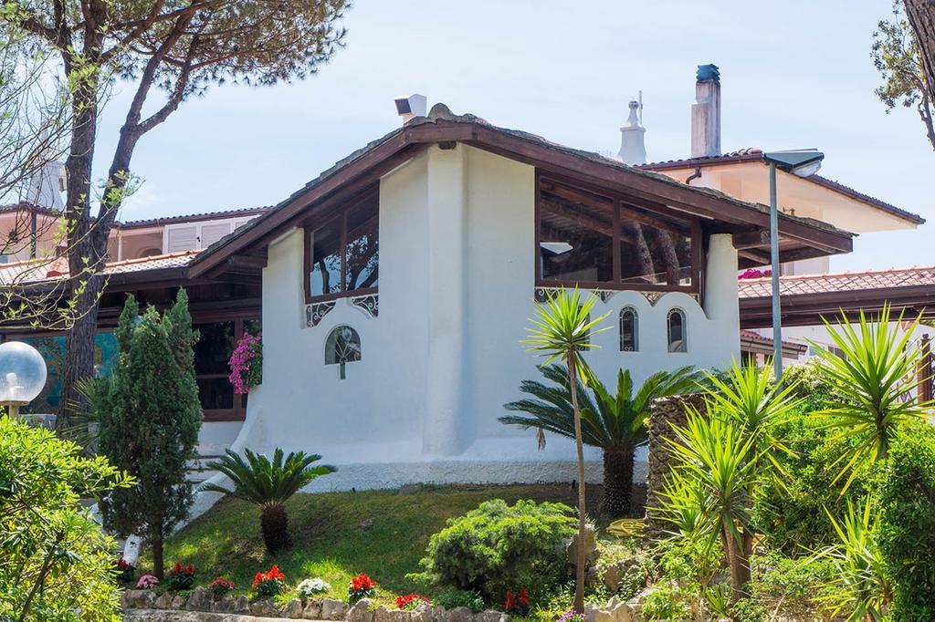 Holiday Village Fondi Buitenkant foto