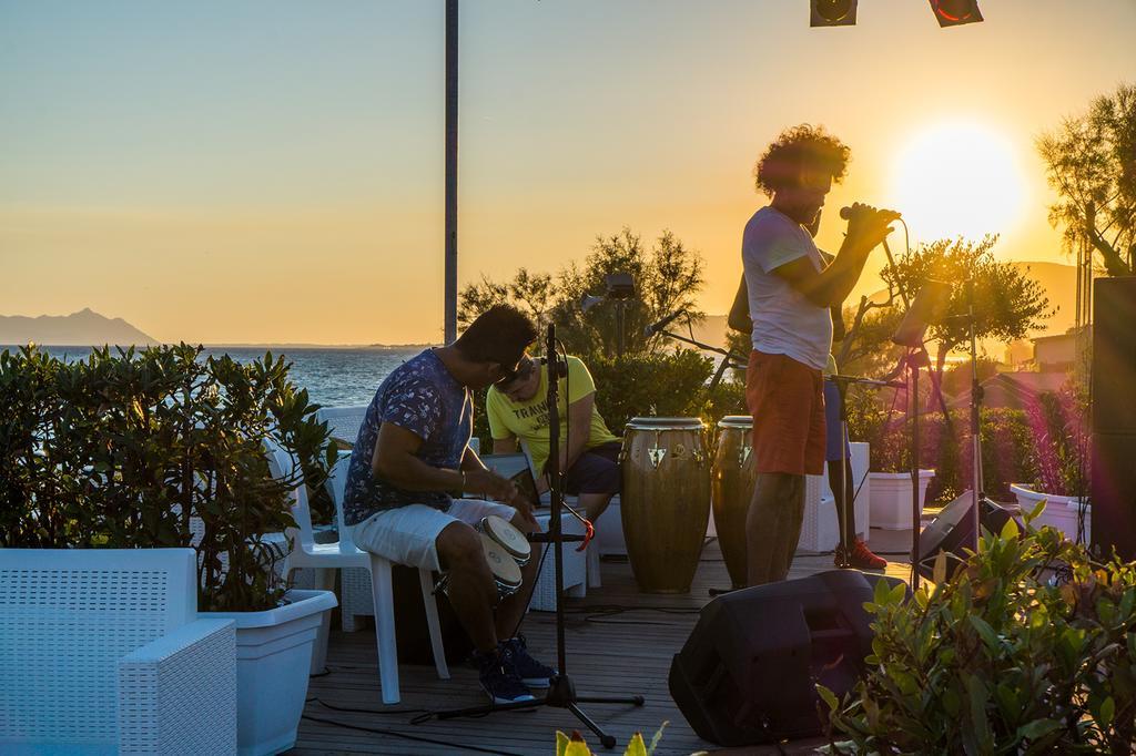 Holiday Village Fondi Buitenkant foto